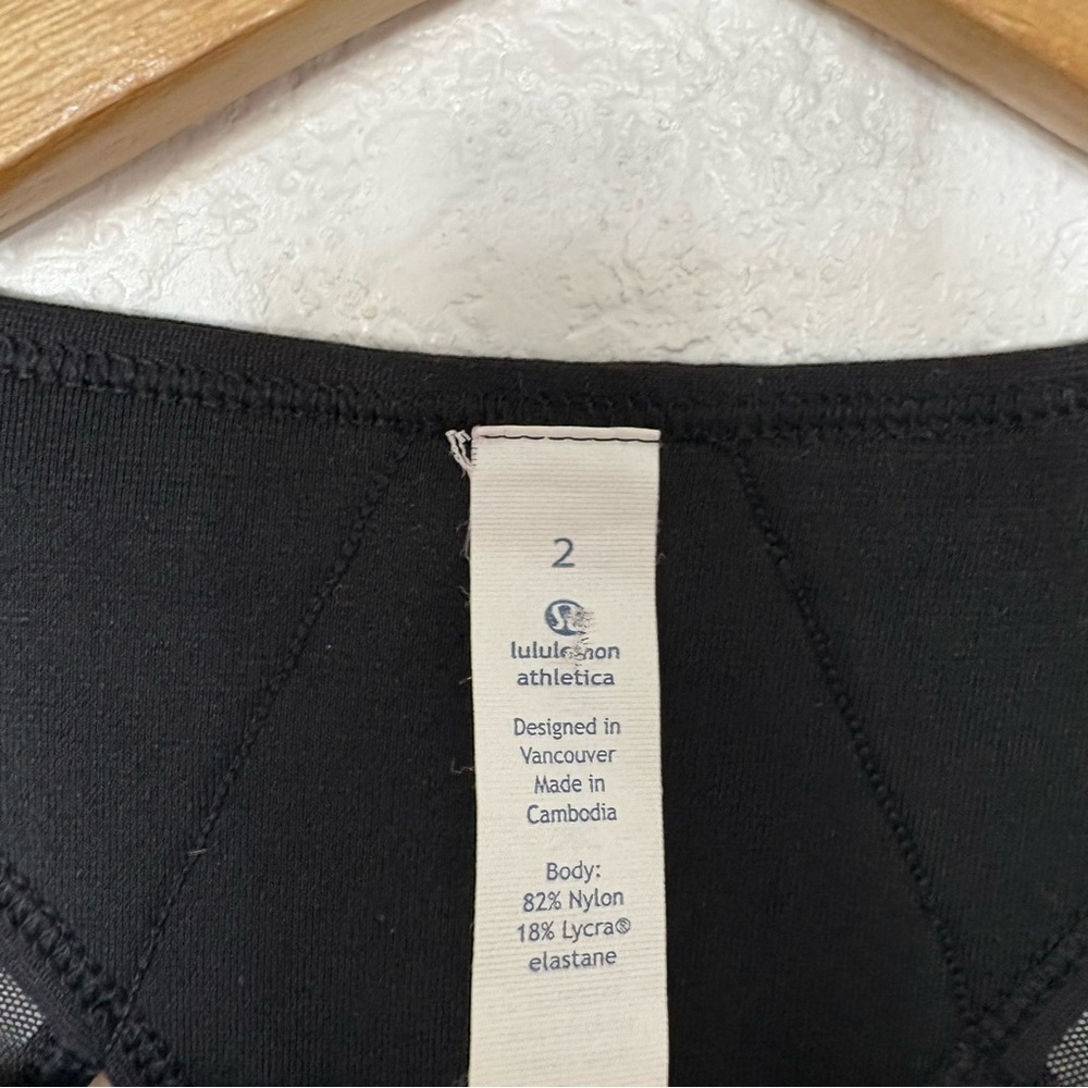 LULULEMON • Globetrotter Dress in Black - Picture 7 of 9